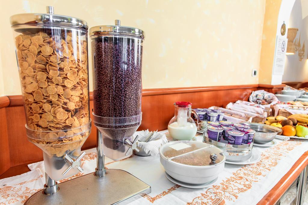 Hotel Garden Bellaria – Igea Marina Kültér fotó